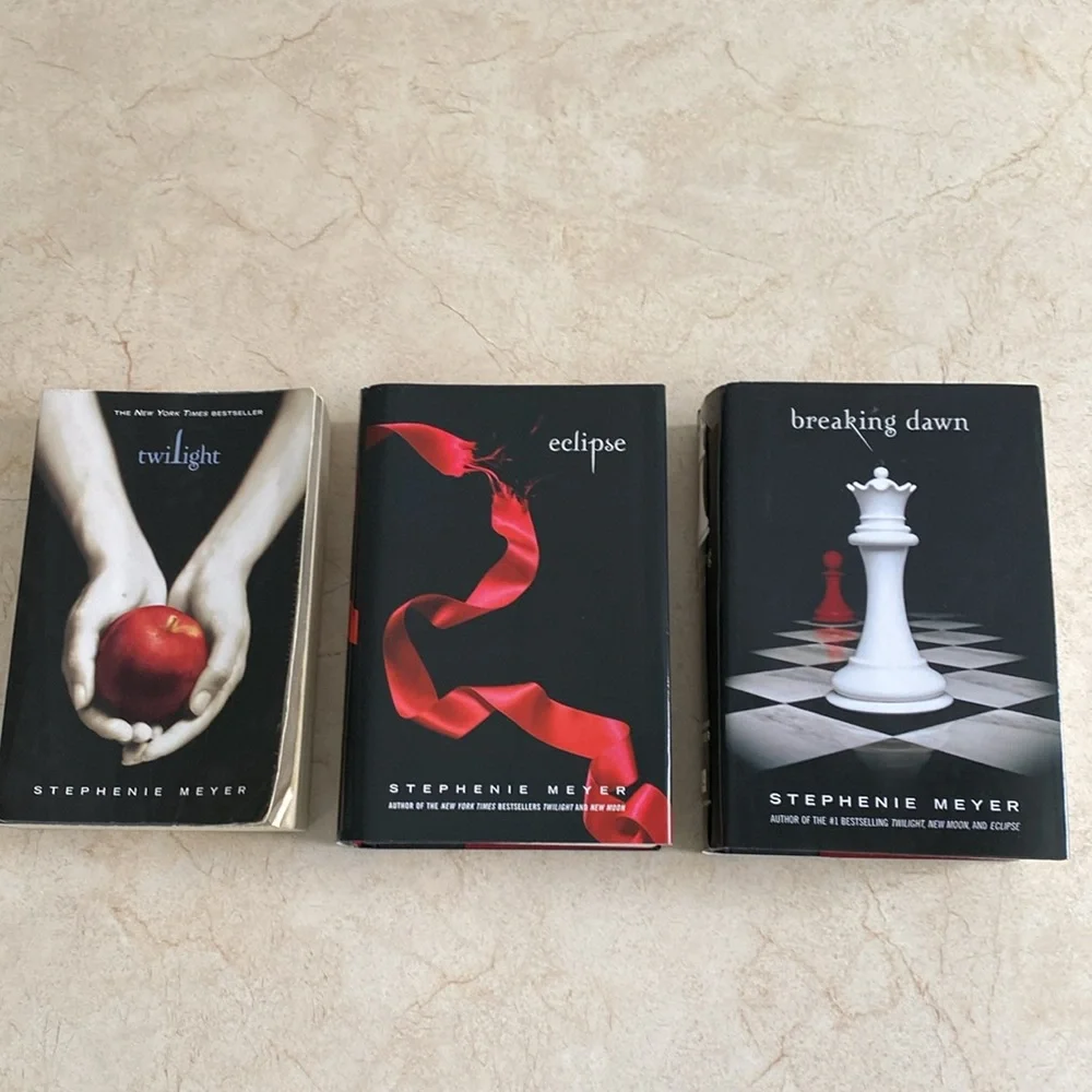 Twilight, Eclipse, Breaking Dawn - Set of 3 - Picture 4 of 13
